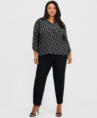 Plus Size Scrunched-Sleeve Knit Top