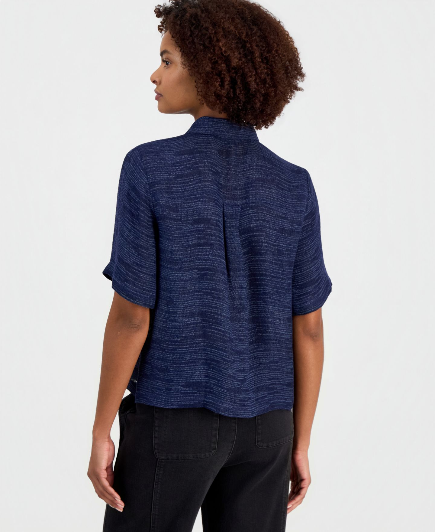 Женская рубашка EILEEN FISHER PETITES Eileen Fisher Short-Sleeve Gauzy Jacquard, цвет: Чернильный — фото 2
