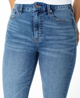 Women's Curvy Flared Jeans