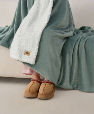 Avery Reversible Throw, 50" x 70" 