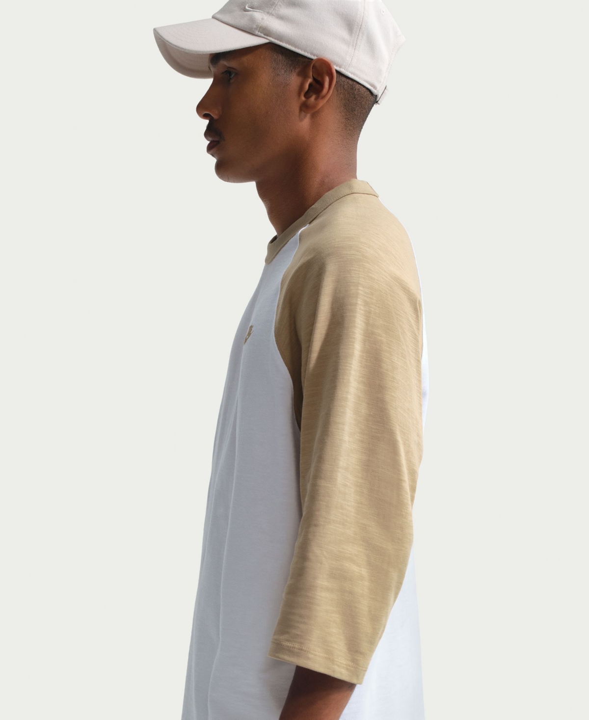 Nike Men's Crewneck Raglan Sleeves Top