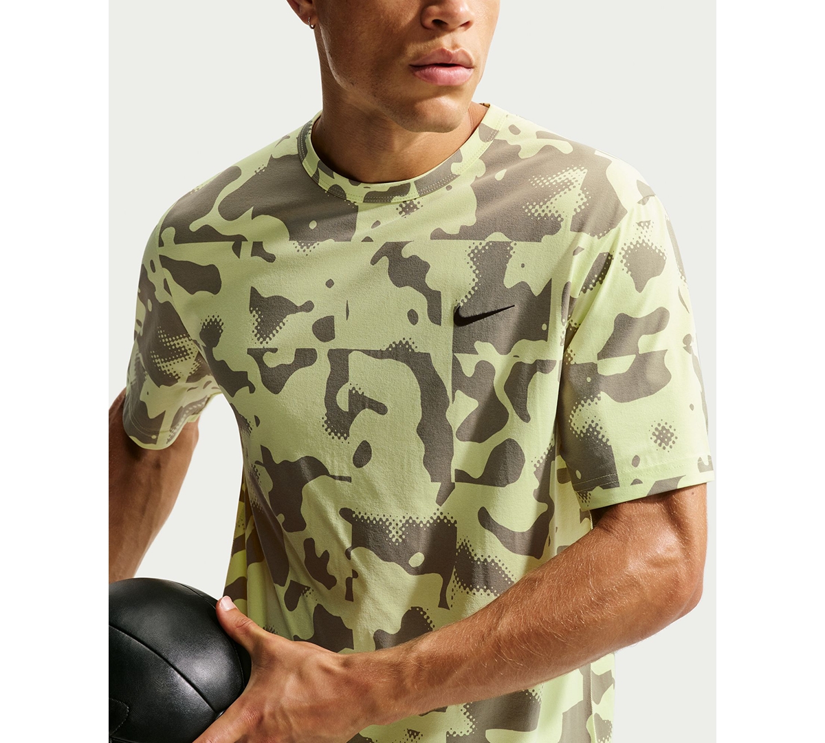 Nike Men's Hyverse Dri-fit Uv Short-Sleeve Training Crewneck T-Shirt