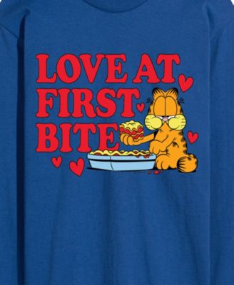 Men's Garfield Love At First Bite Printed Long-Sleeve Graphic T-Shirt