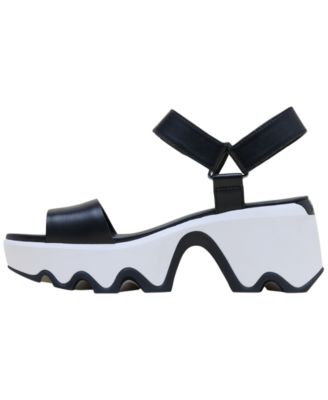 Women's Kinetic Aura Y-Strap Round Toe Sandals