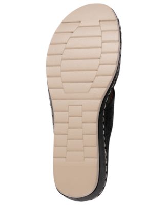 Women's Nancia Floral Round Toe Wedge Sandals