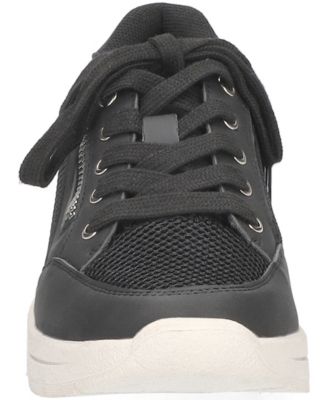 Women's Barrie Round Toe Sneakers