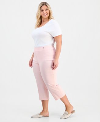 Plus Size Tummy Control Pull-On Capri Pants