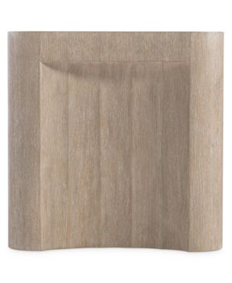 Loggia 22" Wood Scalloped Side Table