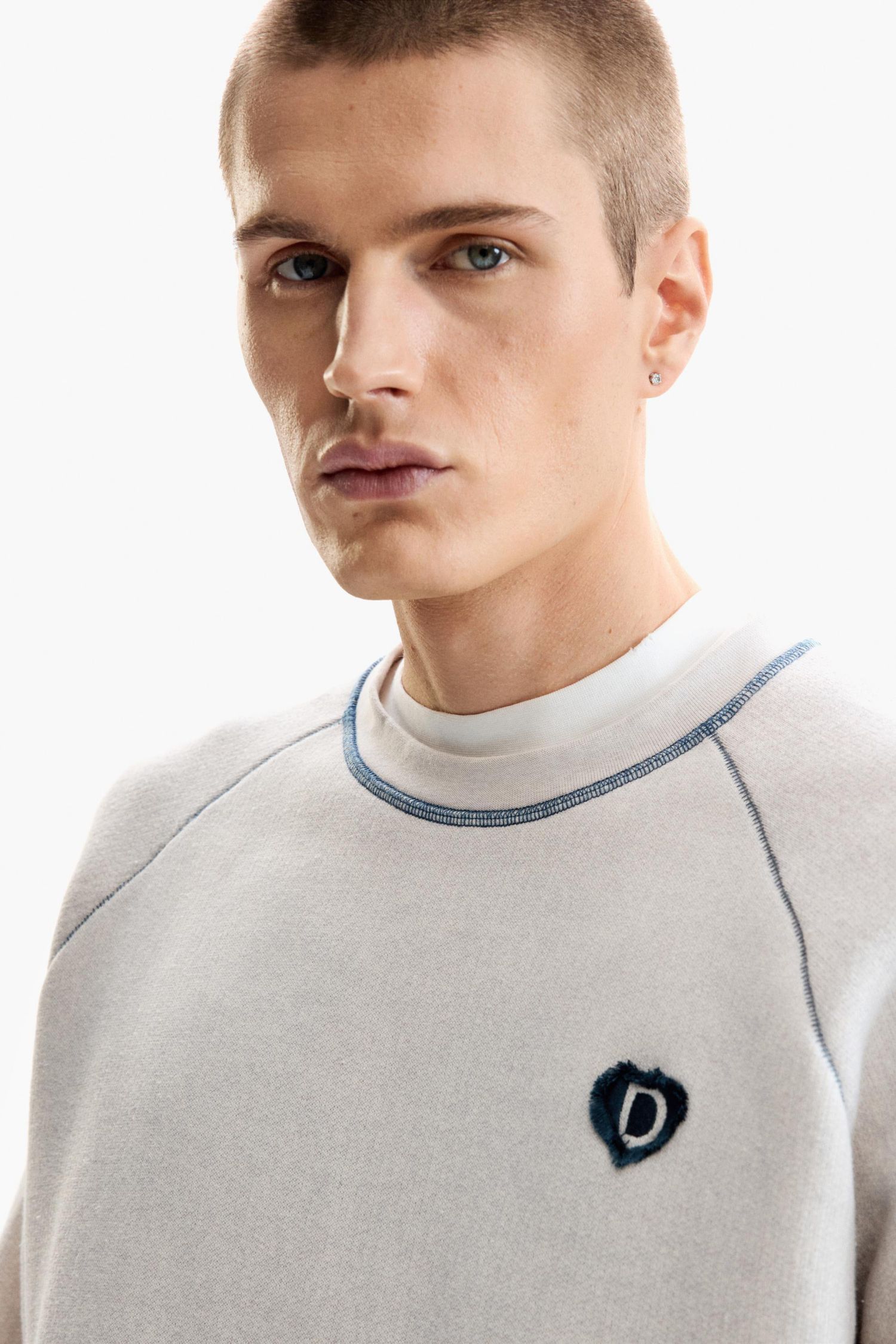 Men's Basic Cotton Sweatshirt.
