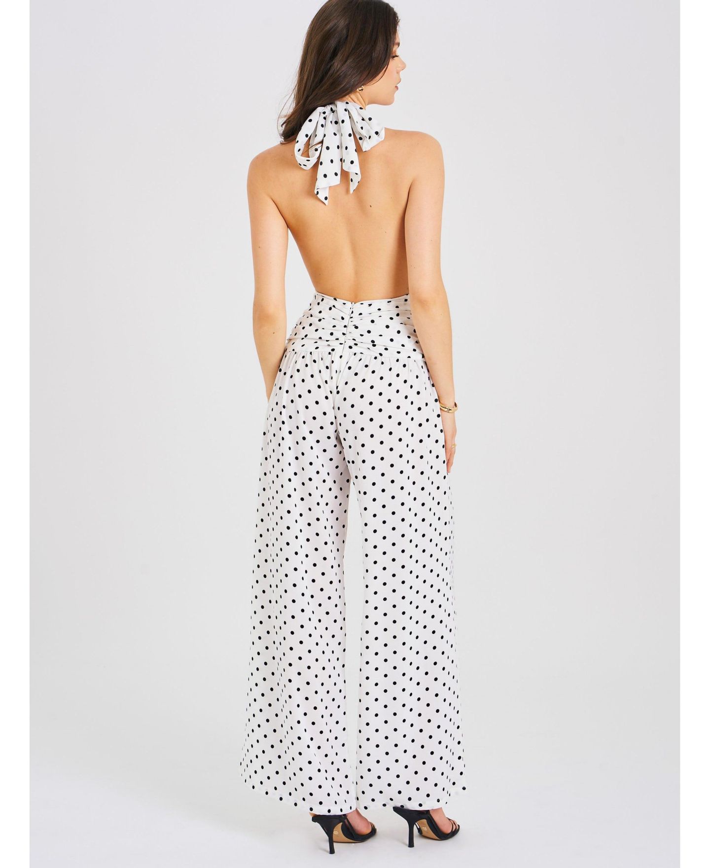 Женский комбинезон Miss Circle Oriana White Polka Dots Halter Jumpsuit, цвет: Белый — фото 9