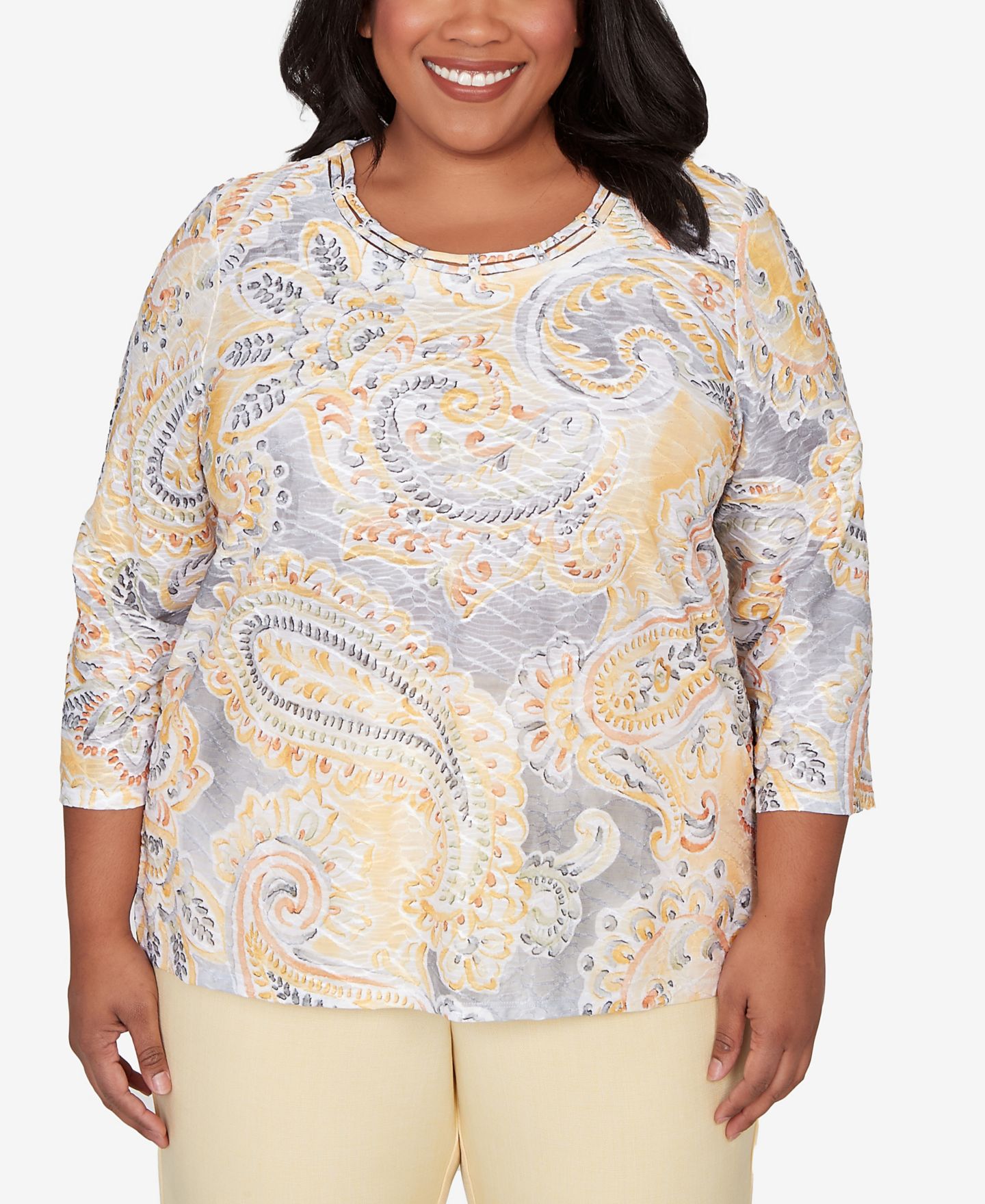 Женский топ Alfred Dunner Plus Size Al Fresco Paisley Printed Patch Knit, цвет: Разноцветный жёлтый — фото 1
