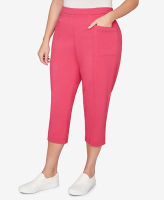Plus Size The Royal Treatment Relaxed Flat Front Patch Pocket Capri Pants