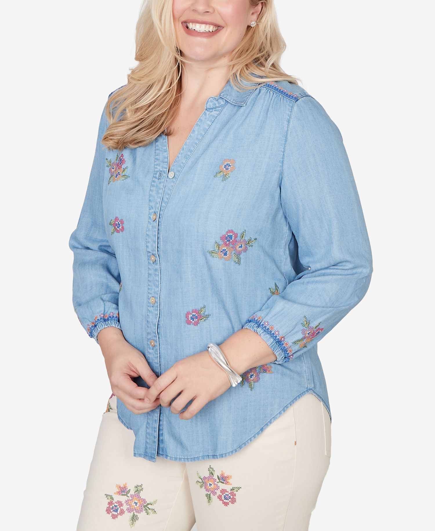Plus Size Beachcomber Floral Embroidered Button-Front Closure Top