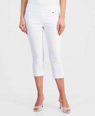 Petite Tummy-Control Pull-On Capri Pants