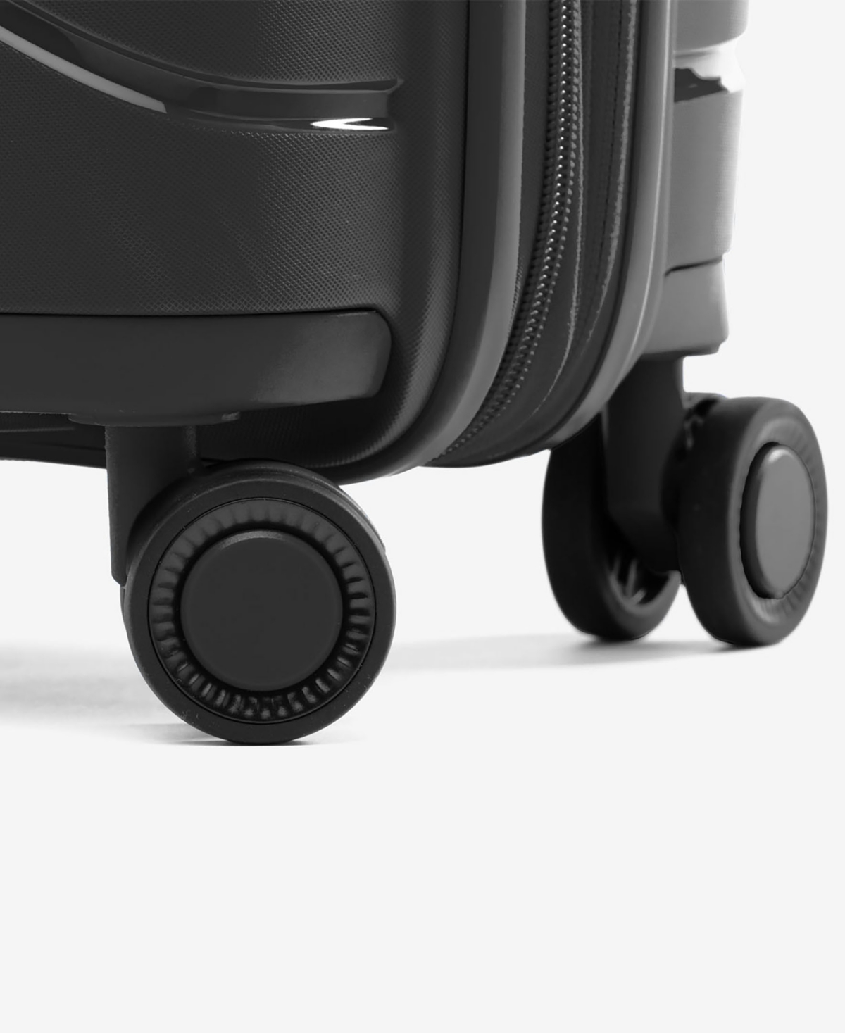 Atlantic Small Carry-on Expandable Hardside Spinner