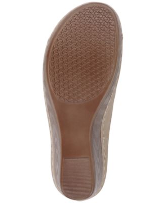 Women's Sydney Rosette Wedge Sandals