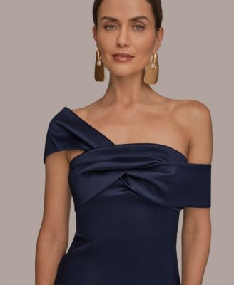 Women's One Shoulder Twisted Gown