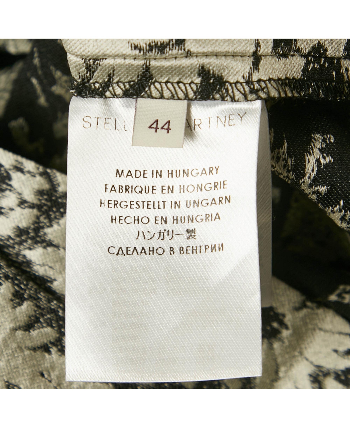 Pre-Owned Stella Mccartney Women's Monochrome Floral Jacquard Blouse