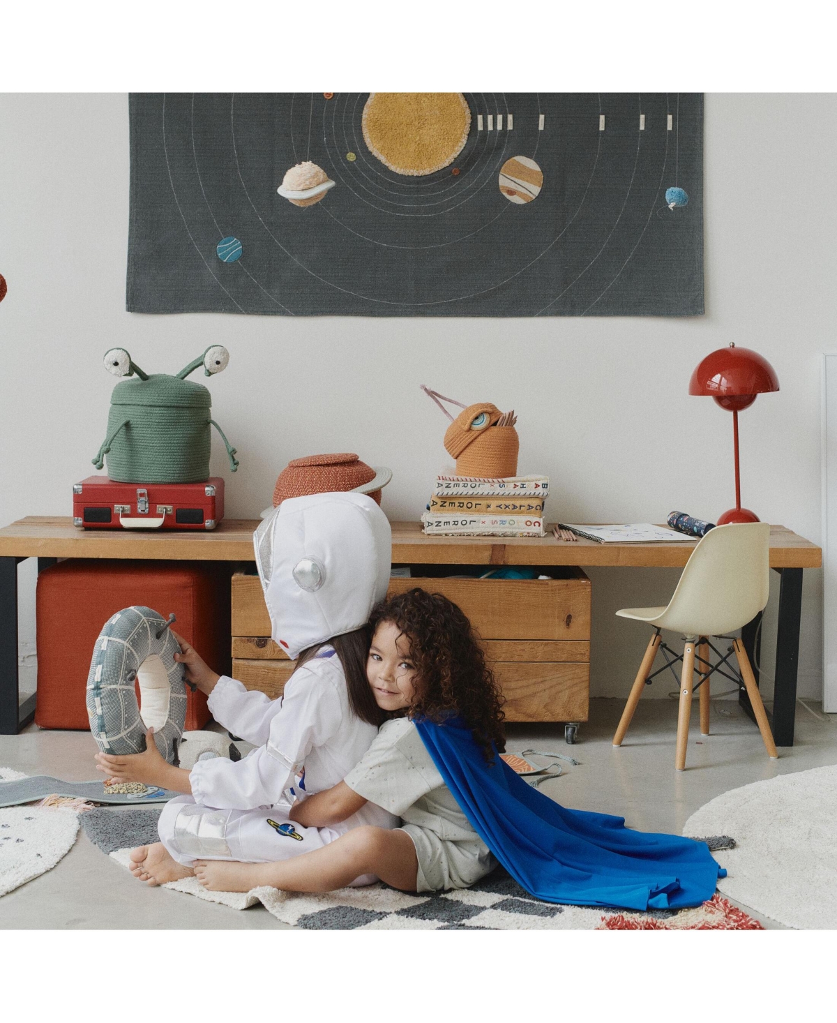 Lorena Canals Basket Alien Zog