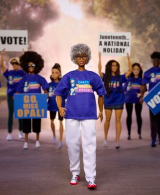 Signature Inspiring Women Opal Lee Collectible Doll