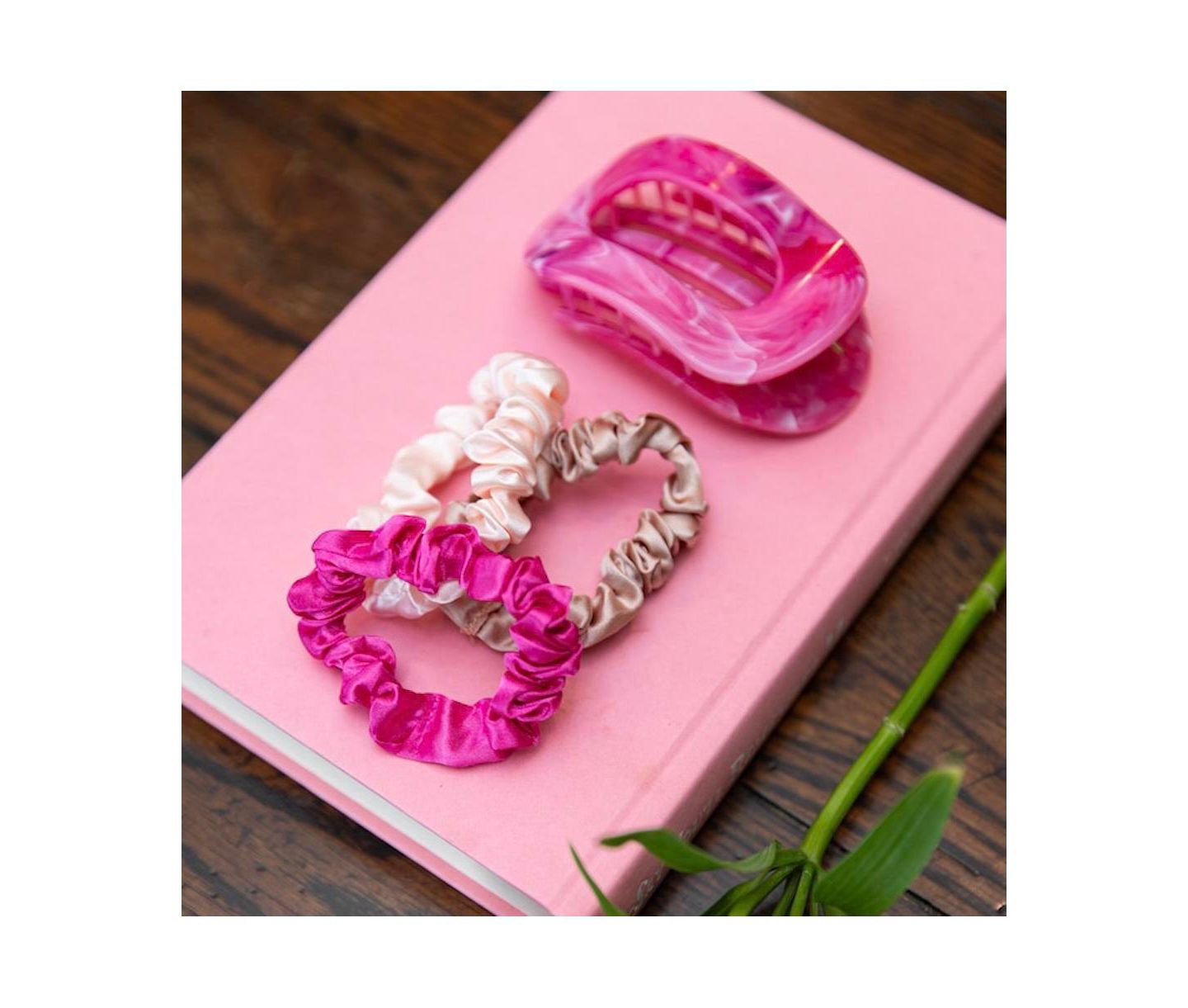 Женские аксессуары для волос Headbands of Hope Satin Scrunchie Set - Hot Pink, Light Pink, Mauve — фото 4