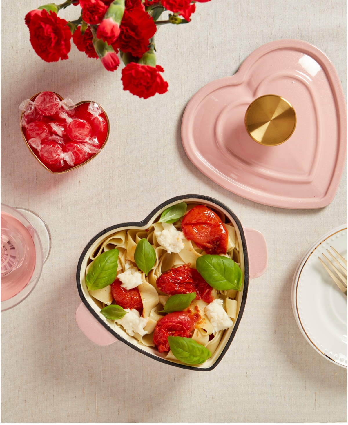 Smith and Clark Ironworks 1-Quart Enameled Cast Iron Heart-Shaped Dutch Oven