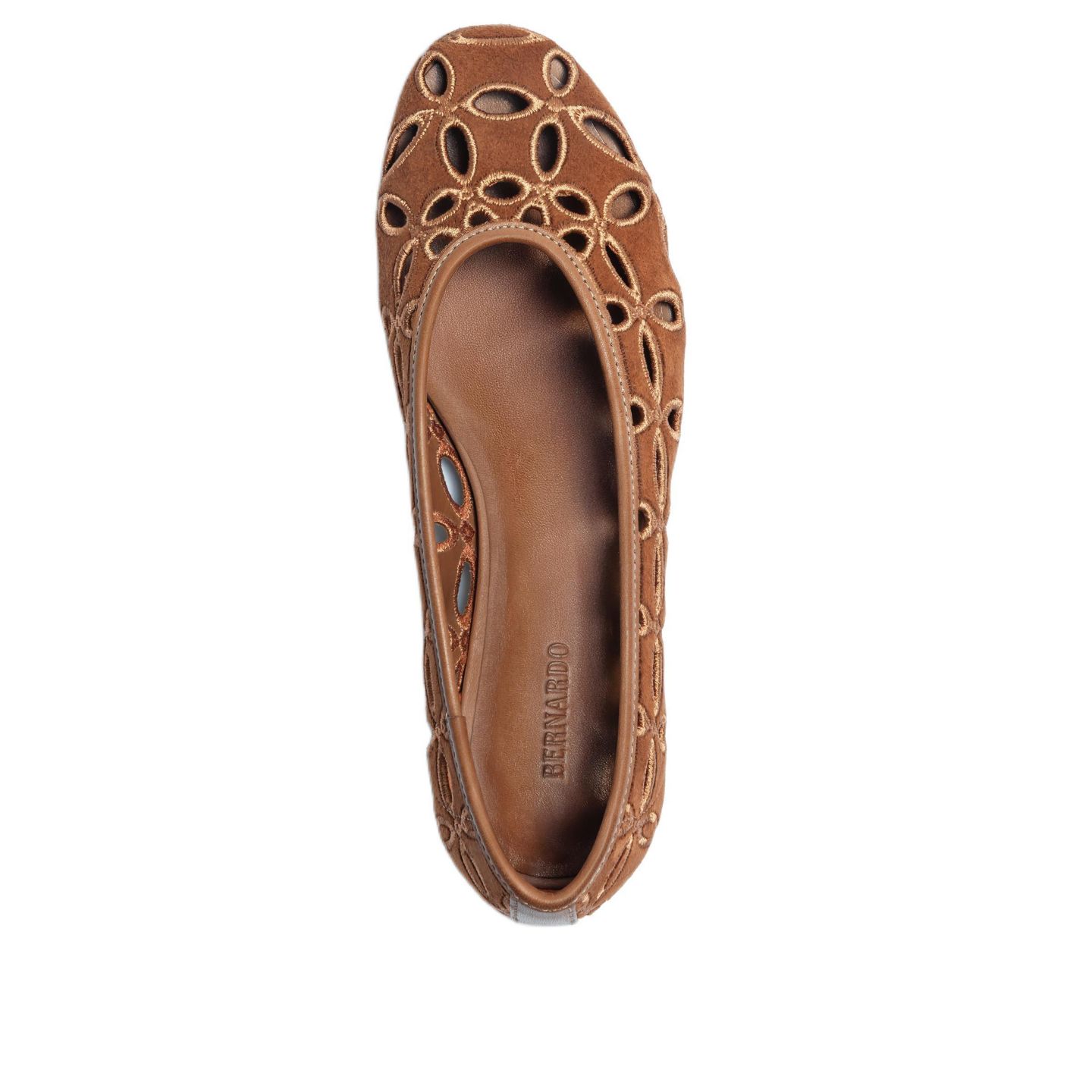 Женские балетки Bernardo Footwear Brie Ballet Flat, цвет: Миндальный — фото 3