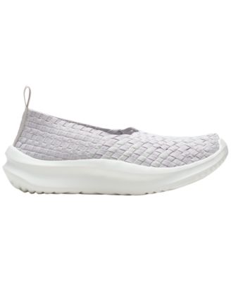 Women's Cloudsteppers Solevana Weave Slip On Sneakers