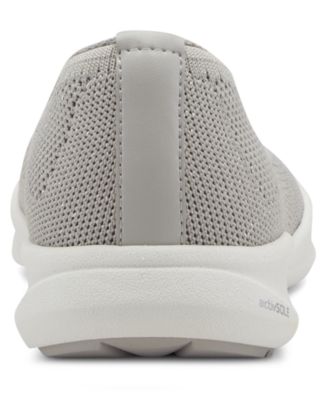 Women's Roana Slip-On Round Toe Flats