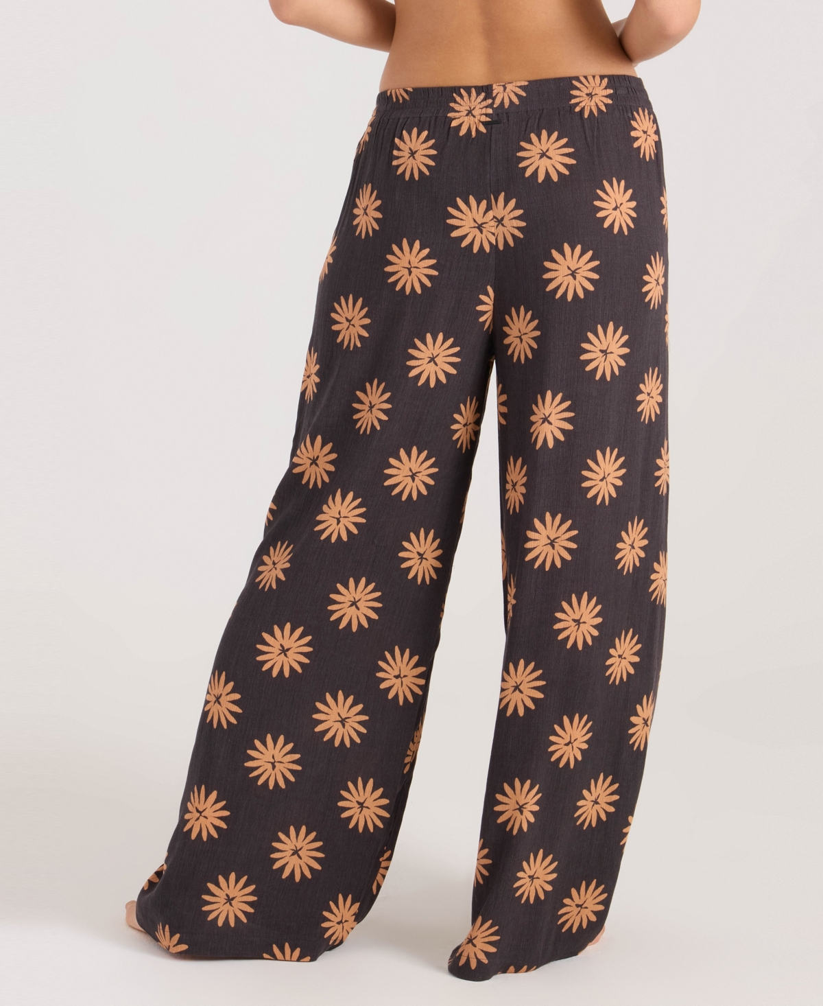 Volcom Women's Ramble Cover-Up Pull-On Pants