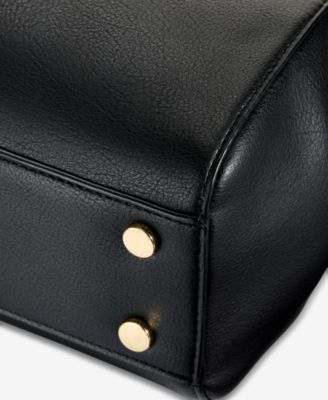 Harperr Solid Shoulder