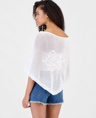 Juniors' Flower-Detail Crochet Poncho
