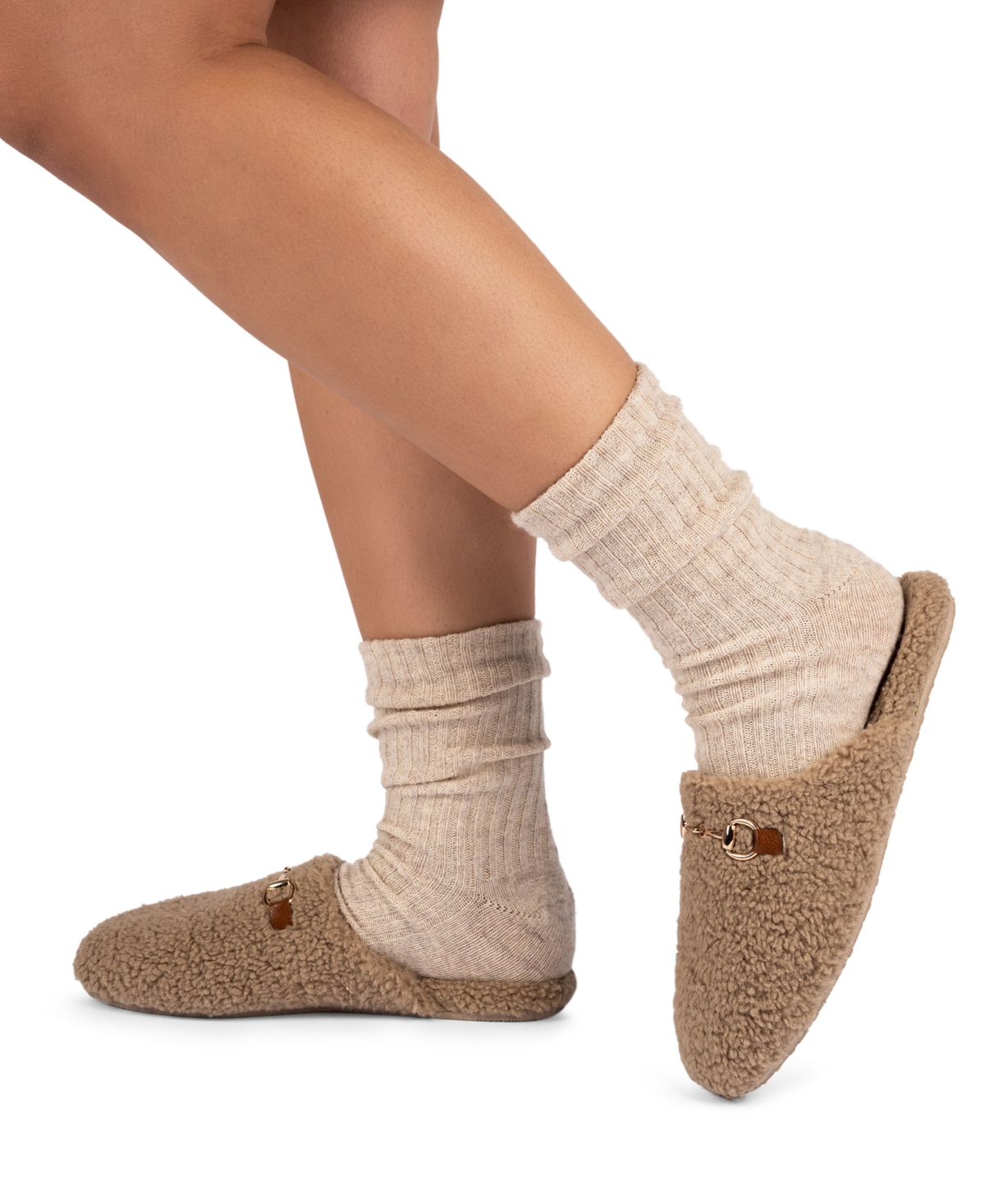 Journee Collection Women's Monnroe Round Toe Slippers