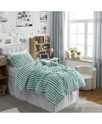 Freezin Waters Oversized Comforter Set