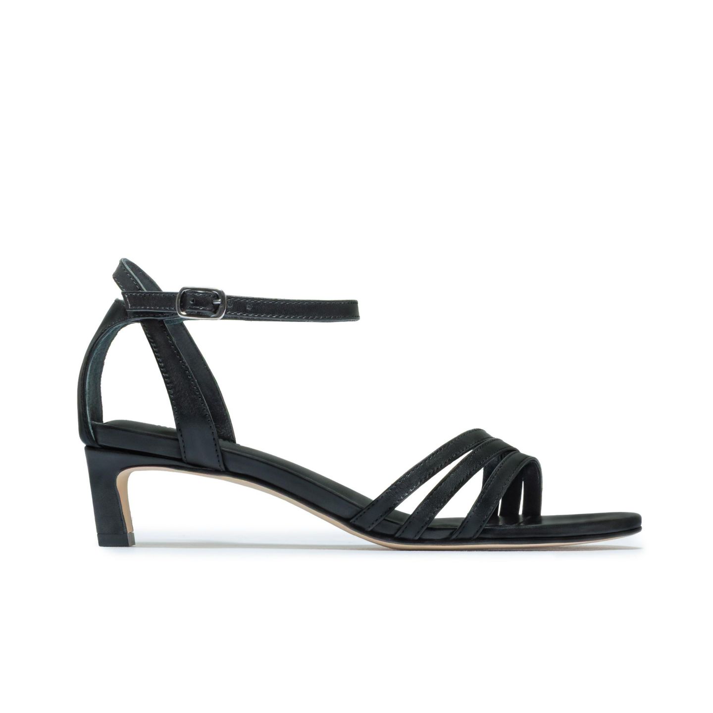 Женские сандалии Bernardo Footwear Lima Low Heel Sandal, цвет: Чёрный — фото 4