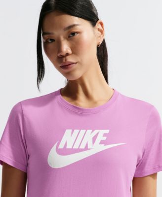 Sportswear Women's Essentials Logo T-Shirt