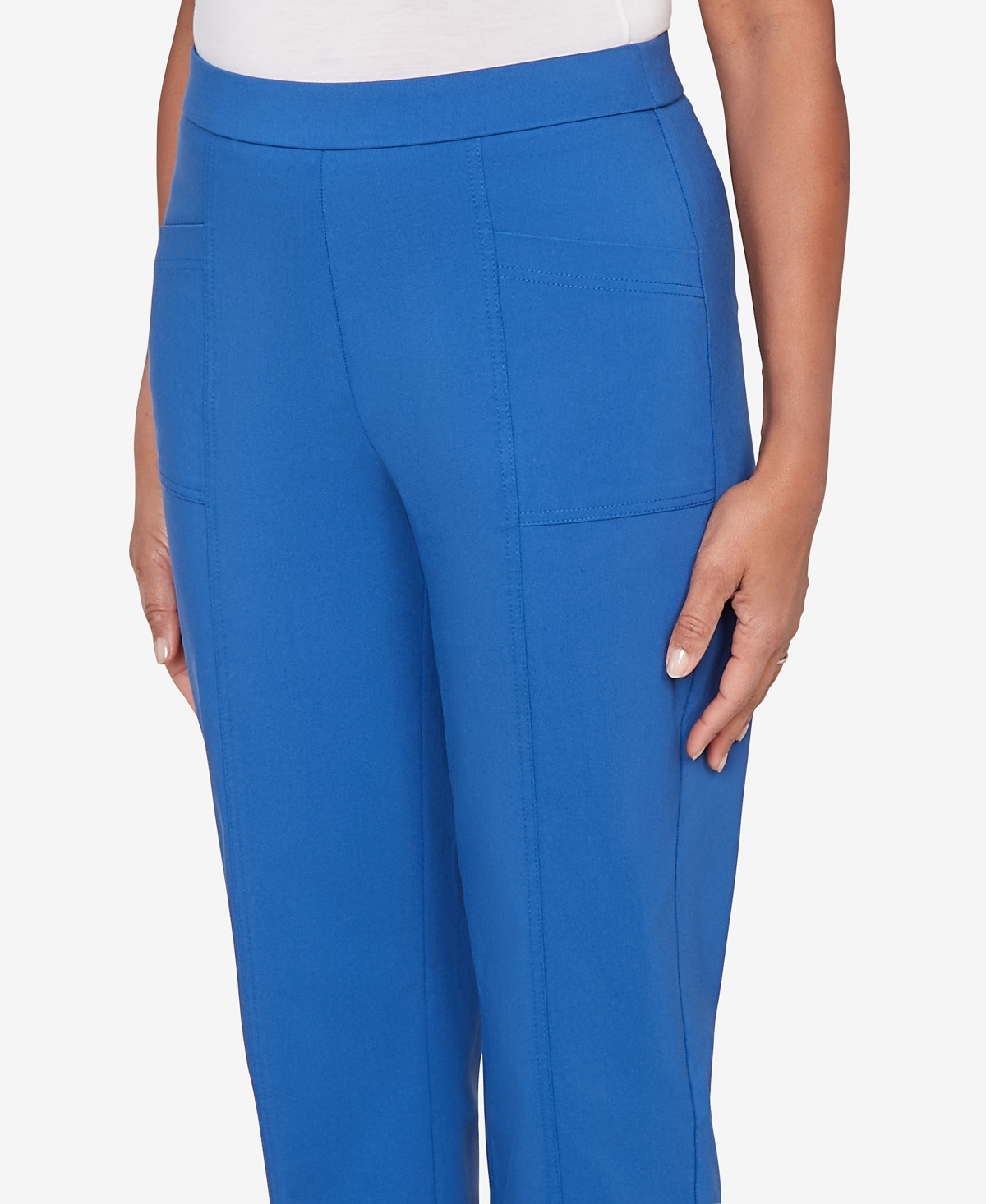 Alfred Dunner Women's The Royal Treatment Relaxed Flat Front Patch Pocket Capri