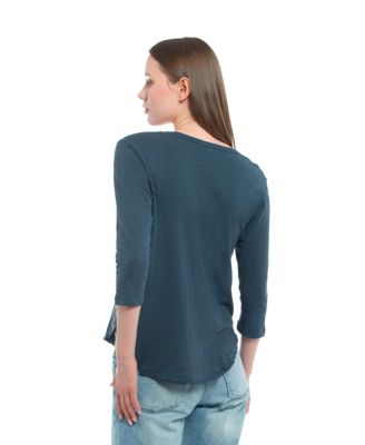 Women's 3/4 Sleeve V-Neck Shirttail Tee