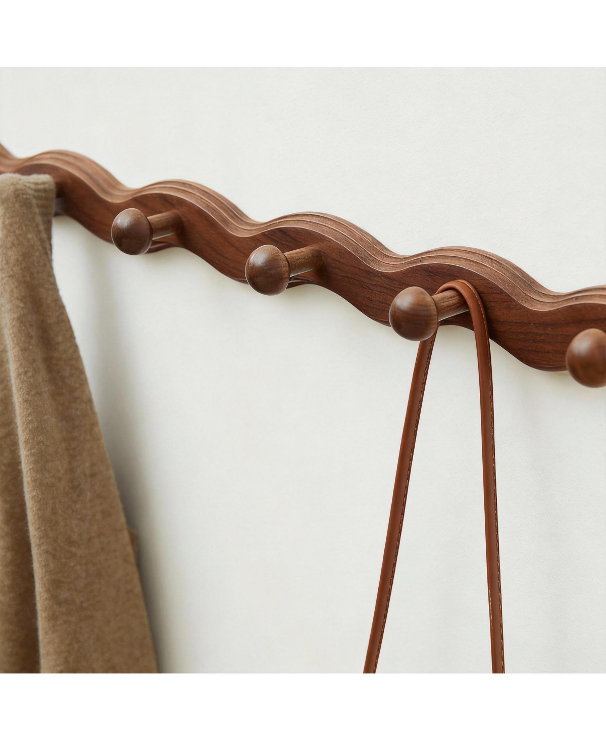 Yigii Wave-Shape Walnut Wood Coat Rack with 6 Hooks for Hats, Coats, Bags