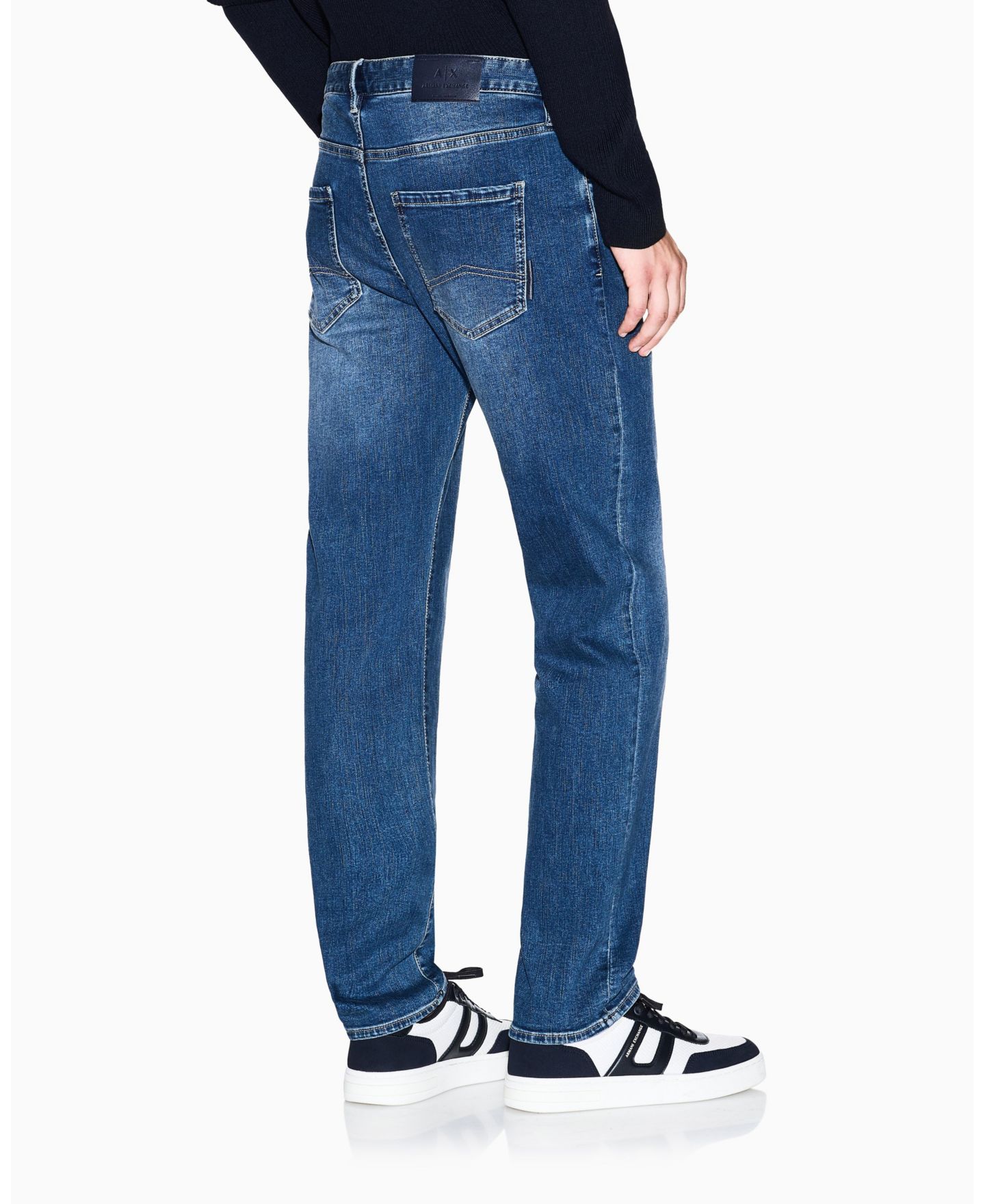 Мужские джинсы A|X Armani Exchange J13 Comfort Slim Cotton Denim Jeans, цвет: Синий джинсовый — фото 4