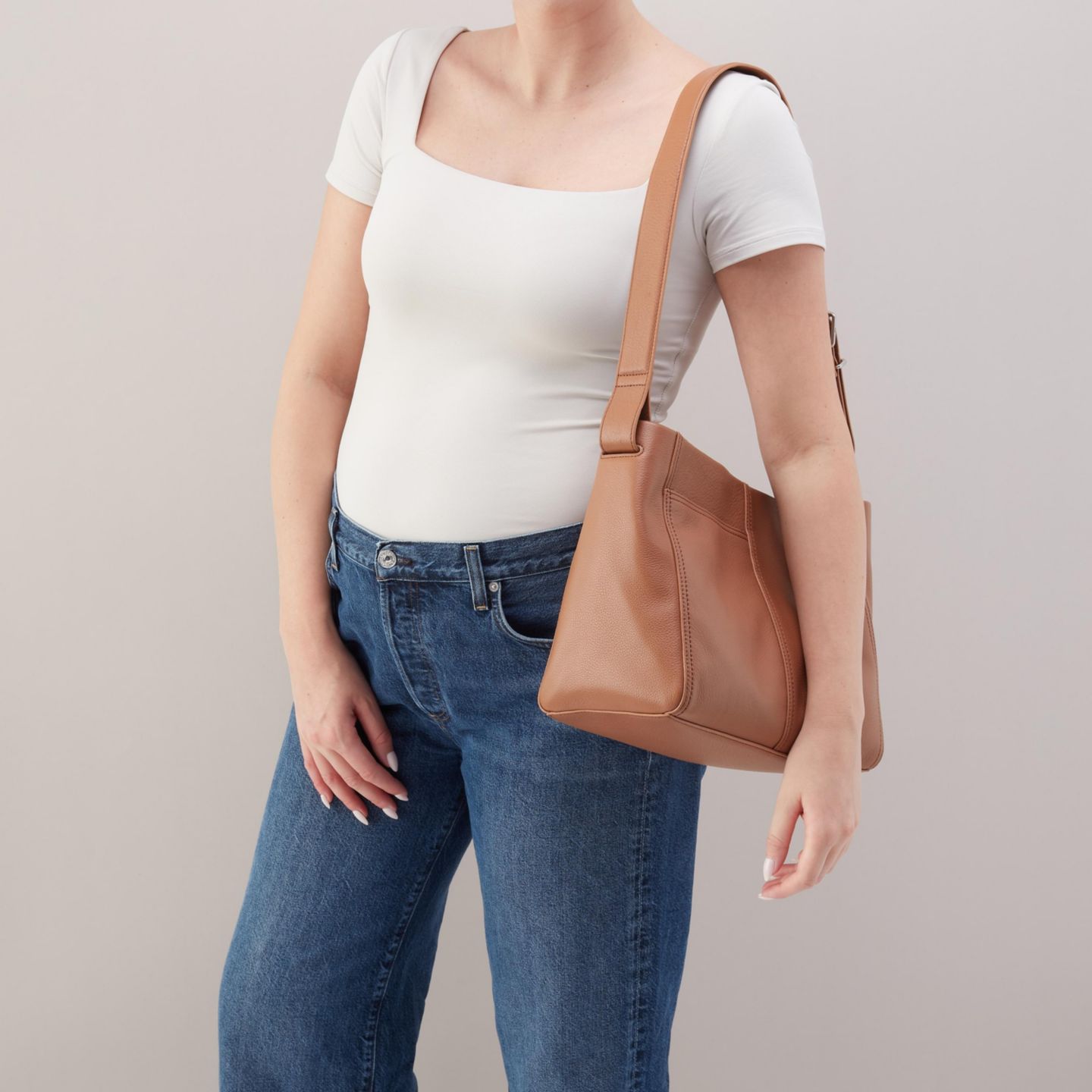 Женская сумка HOBO Render Shoulder, цвет: Коричневый — фото 4