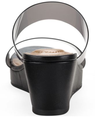 Women's Veronicaa Vinyl Wedge Sandals