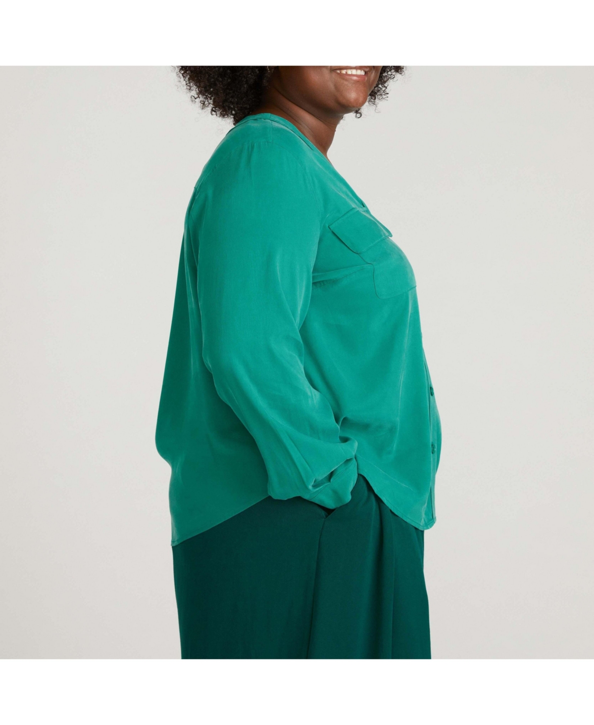 Universal Standard Women's Plus Cooling Stretch Cupro Button-Down Blouse