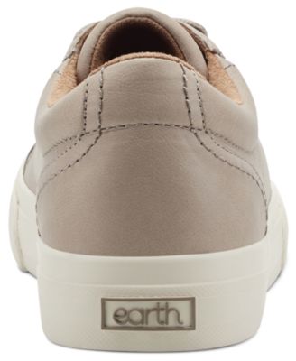 Women's Dailey Leather Low Profile Lace-Up Sneakers