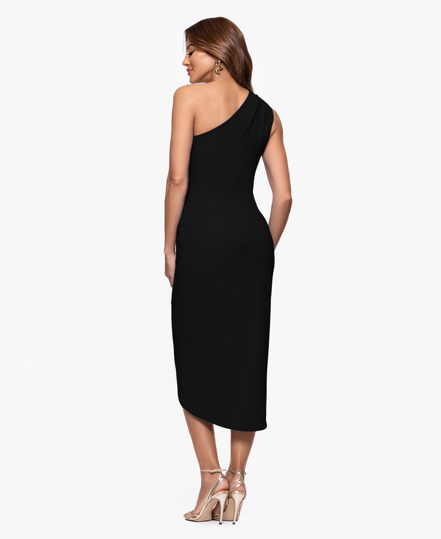 Женское платье XSCAPE One-Shoulder Ruched Midi, цвет: Чёрный — фото 5