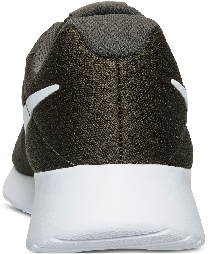 finish line nike tanjun