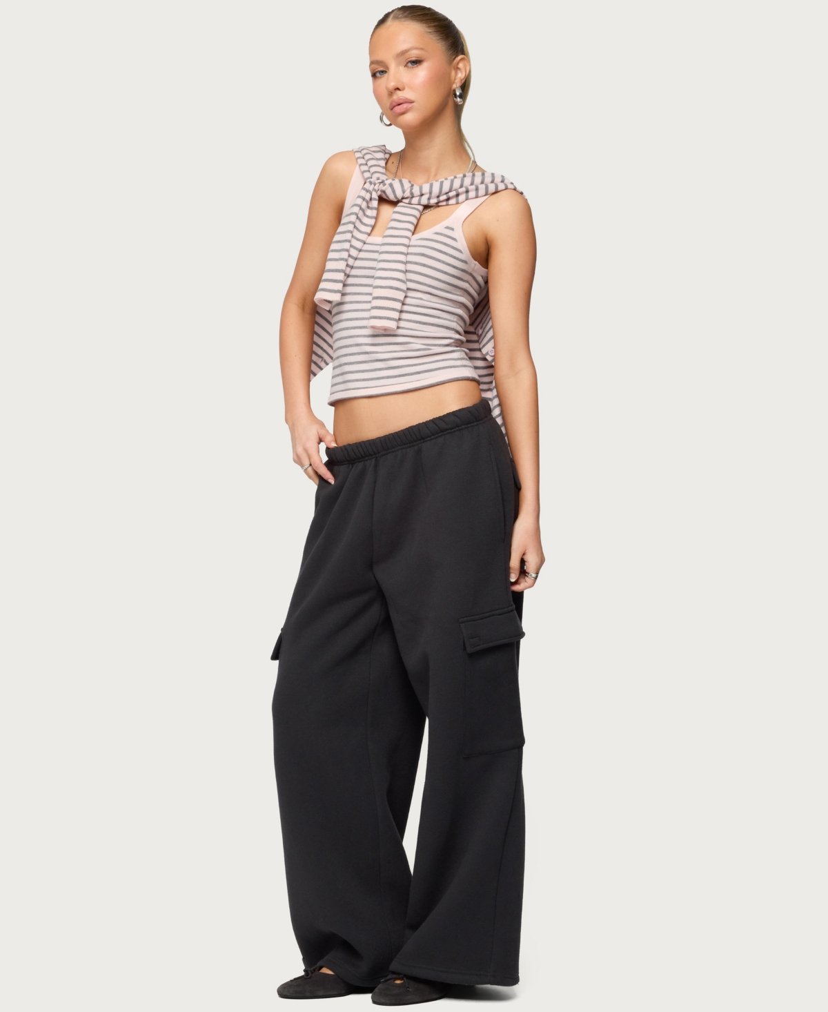 Edikted Women's Wide leg cargo sweatpants