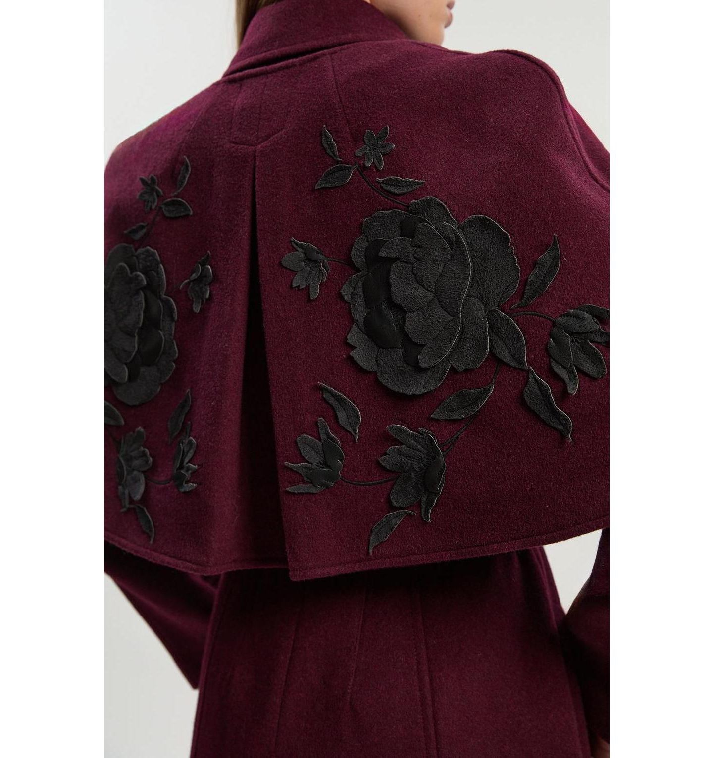 Женское пальто Karen Millen Tailored Funnel-Neck Cape Midi, цвет: Бордовый — фото 7