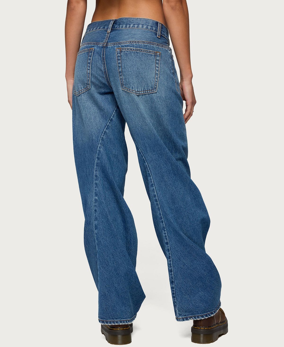 Edikted Women's Maiah Low Rise Barrel Jeans view 2 — MAYCSS fashion products