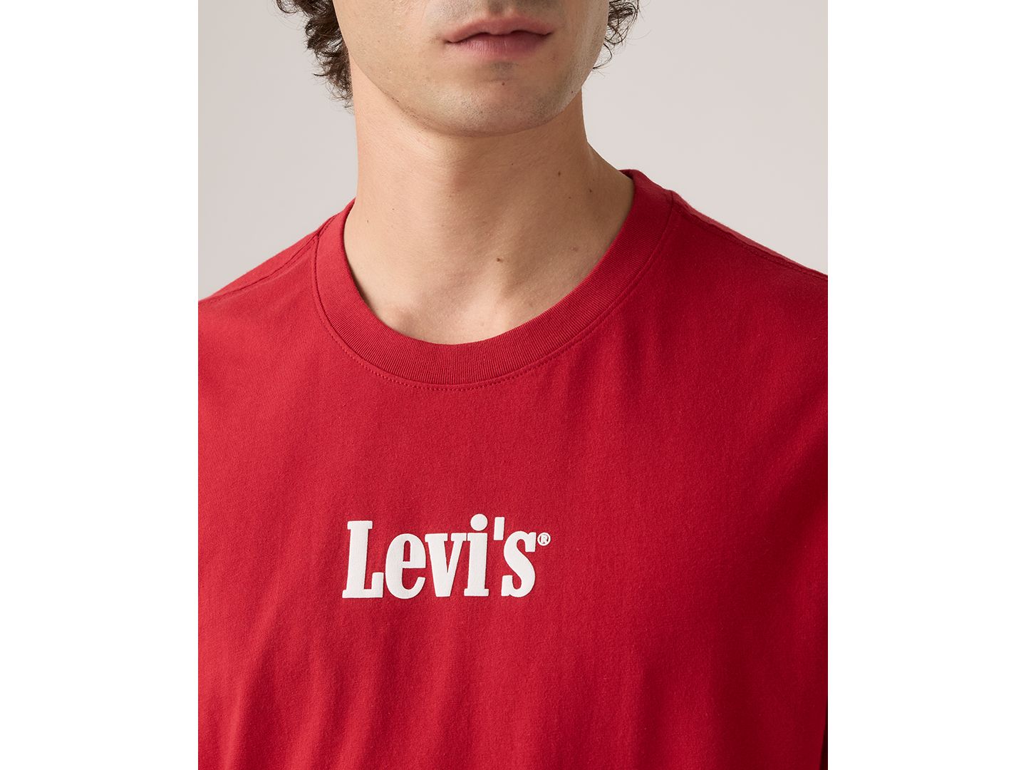 Мужская футболка Levi's Relaxed-Fit Box Tab Logo Crewneck, цвет: Красный — фото 3